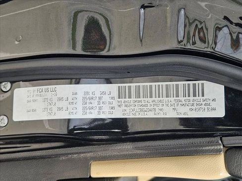 Used 2016 Jeep Cherokee Latitude w/ Safety/Convenience Group FWD image 23