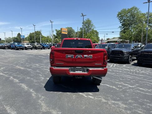 New 2026 RAM 2500 Big Horn AWD/4WD image 18