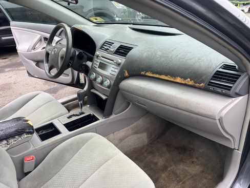 Used 2007 Toyota Camry LE FWD image 24