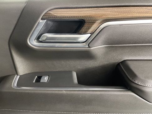 Used 2025 Chevrolet Silverado 1500 RST image 15