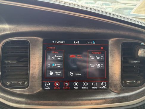 Used 2021 Dodge Charger Scat Pack w/ Daytona Edition Group RWD image 18