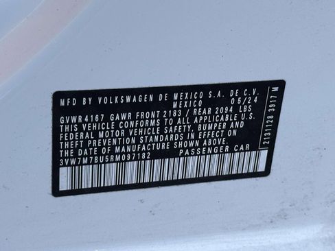 Used 2024 Volkswagen Jetta SE w/ Panoramic Sunroof Package image 12