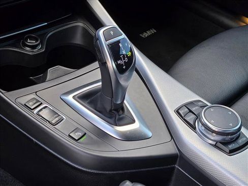 Used 2016 BMW M235i Coupe RWD image 18