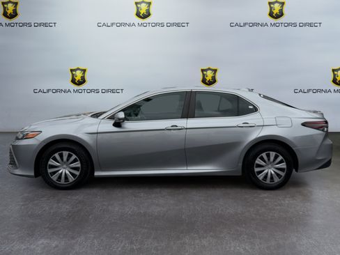 Used 2023 Toyota Camry LE FWD image 2