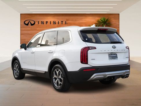 Used 2020 Kia Telluride EX image 5