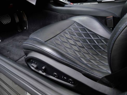 Certified 2016 Ferrari F12 Berlinetta image 19