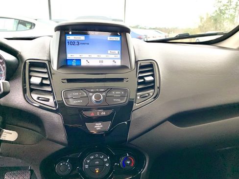 Used 2019 Ford Fiesta SE w/ Equipment Group 201A image 16