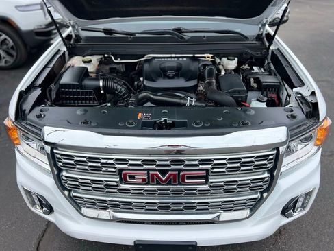 Used 2021 GMC Canyon Denali image 32