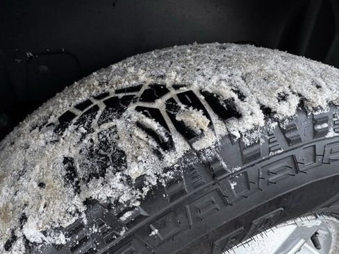 Used 2013 GMC Yukon XL SLT image 35