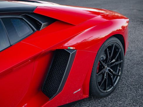 Used 2013 Lamborghini Aventador LP 700-4 image 74