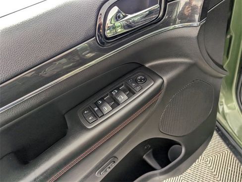 Used 2019 Jeep Grand Cherokee Trailhawk w/ Trailhawk Luxury Group image 13