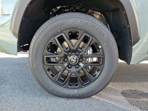 New 2026 Toyota Tundra Limited image 4