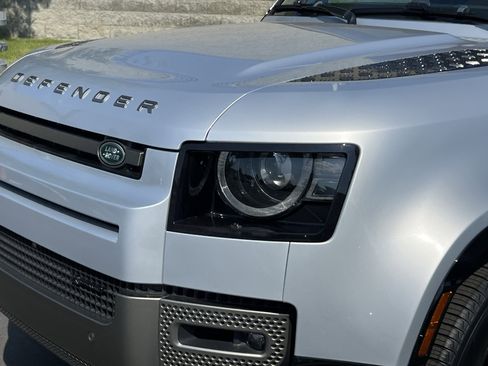Certified 2023 Land Rover Defender 130 X-Dynamic SE AWD/4WD image 12