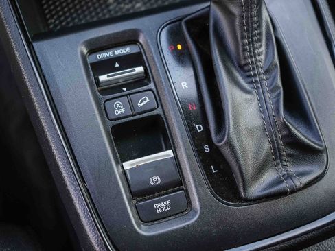 Used 2025 Honda CR-V LX image 24