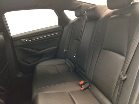 Used 2019 Honda Accord Sport image 18