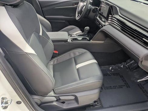 Certified 2025 Toyota Camry SE image 19