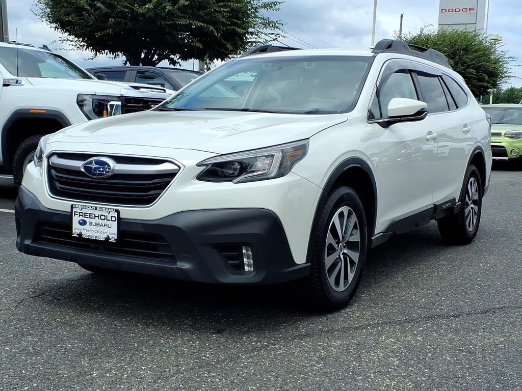 Used 2021 Subaru Outback Premium AWD/4WD image 3