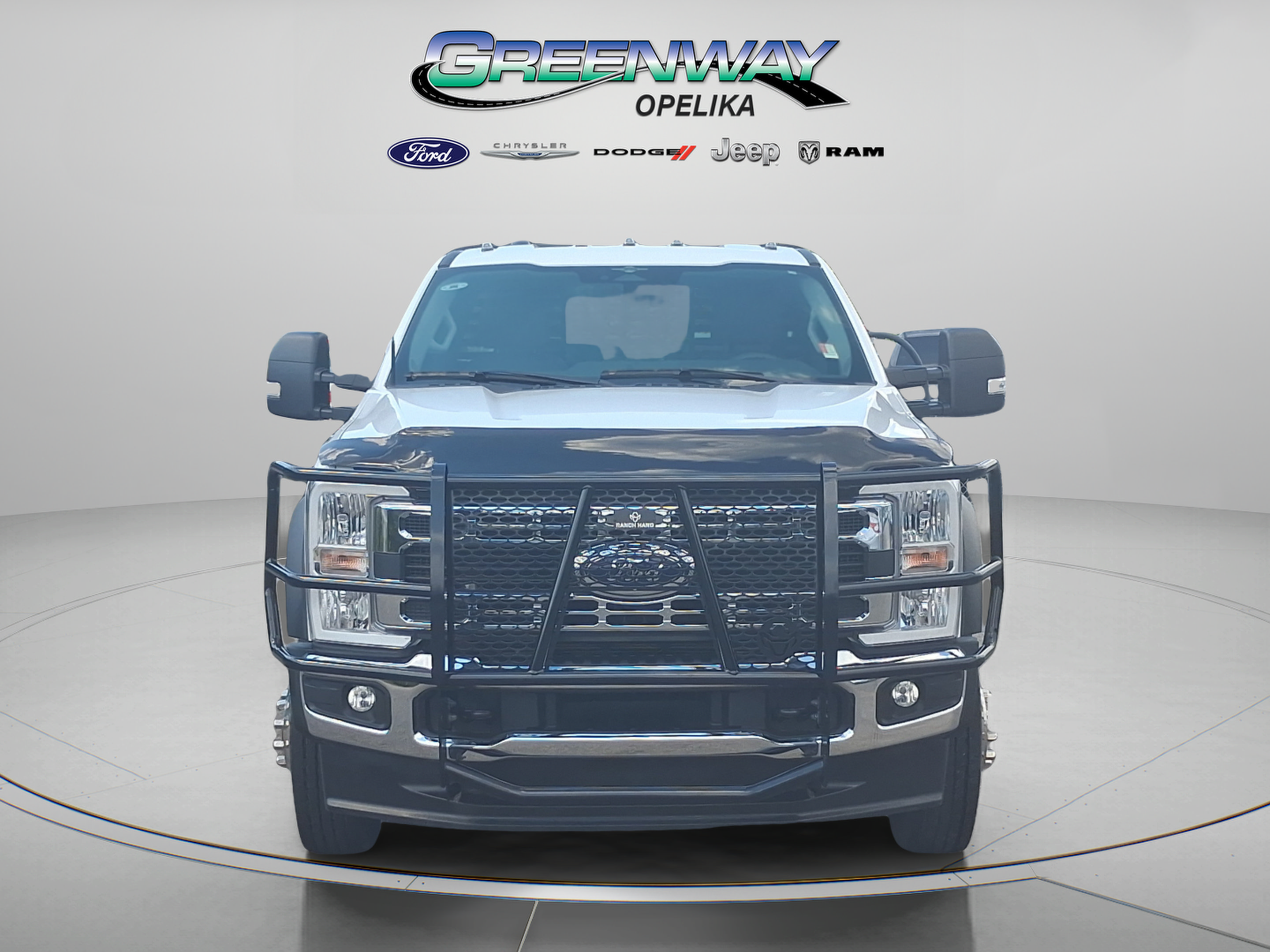 Used 2023 Ford F550 4x4 Regular Cab Super Duty image 6