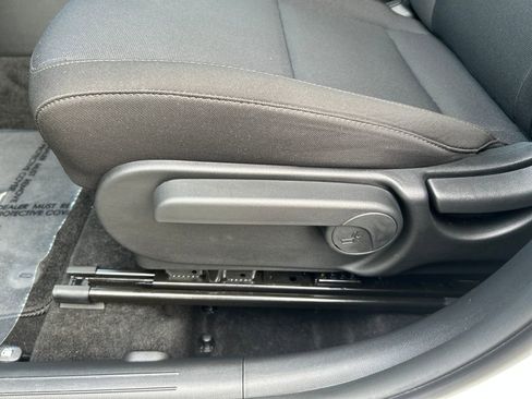 Used 2026 Hyundai Kona SEL Sport image 15