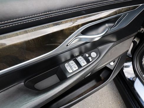 Used 2017 BMW 750i xDrive image 47