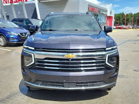 Used 2025 Chevrolet Suburban LT AWD/4WD image 6
