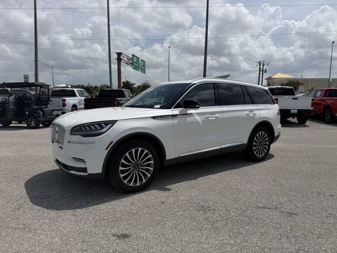 Used 2023 Lincoln Aviator Reserve w/ Equipment Group 201A AWD/4WD image 9
