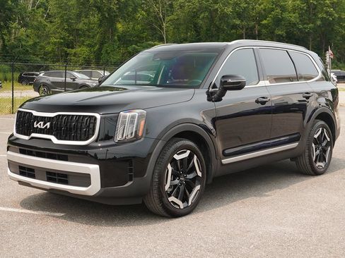 Used 2025 Kia Telluride EX FWD image 10