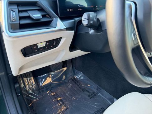 Used 2023 BMW i4 eDrive35 w/ Premium Package image 15