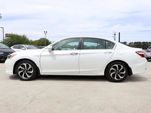 Used 2016 Honda Accord EX-L image 2