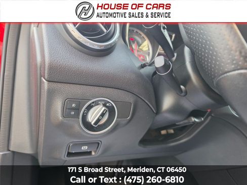 Used 2016 Mercedes-Benz GLA 250 4MATIC image 30