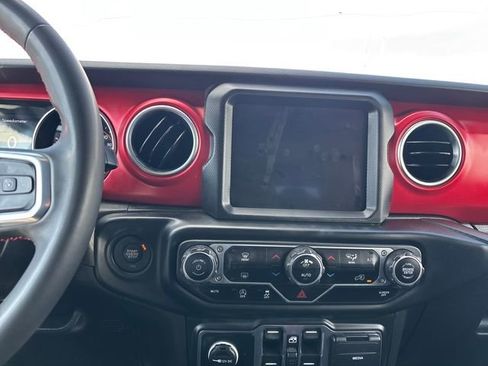 Used 2023 Jeep Gladiator Rubicon w/ Trailer Tow Package image 18