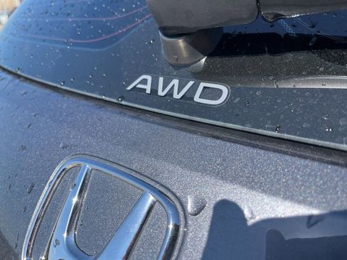 Certified 2023 Honda HR-V LX image 9