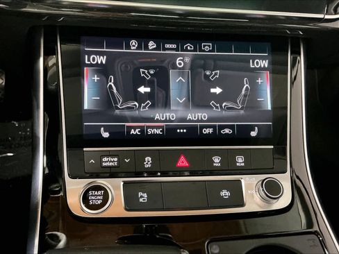 Used 2023 Audi Q7 3.0T Premium Plus AWD/4WD image 31