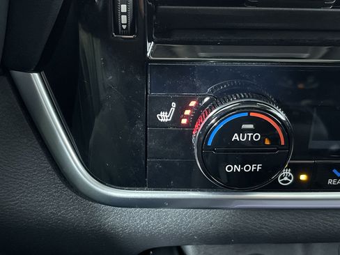 Certified 2023 Nissan Rogue Platinum w/ Platinum Premium Package image 21