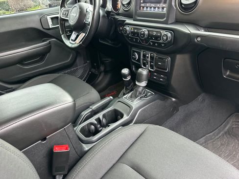 Used 2020 Jeep Gladiator Sport w/ Quick Order Package 24S image 15