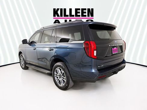 New 2026 Ford Expedition Active image 5