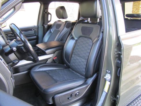 Used 2021 RAM 1500 Big Horn w/ Built-to-serve Edition AWD/4WD image 15