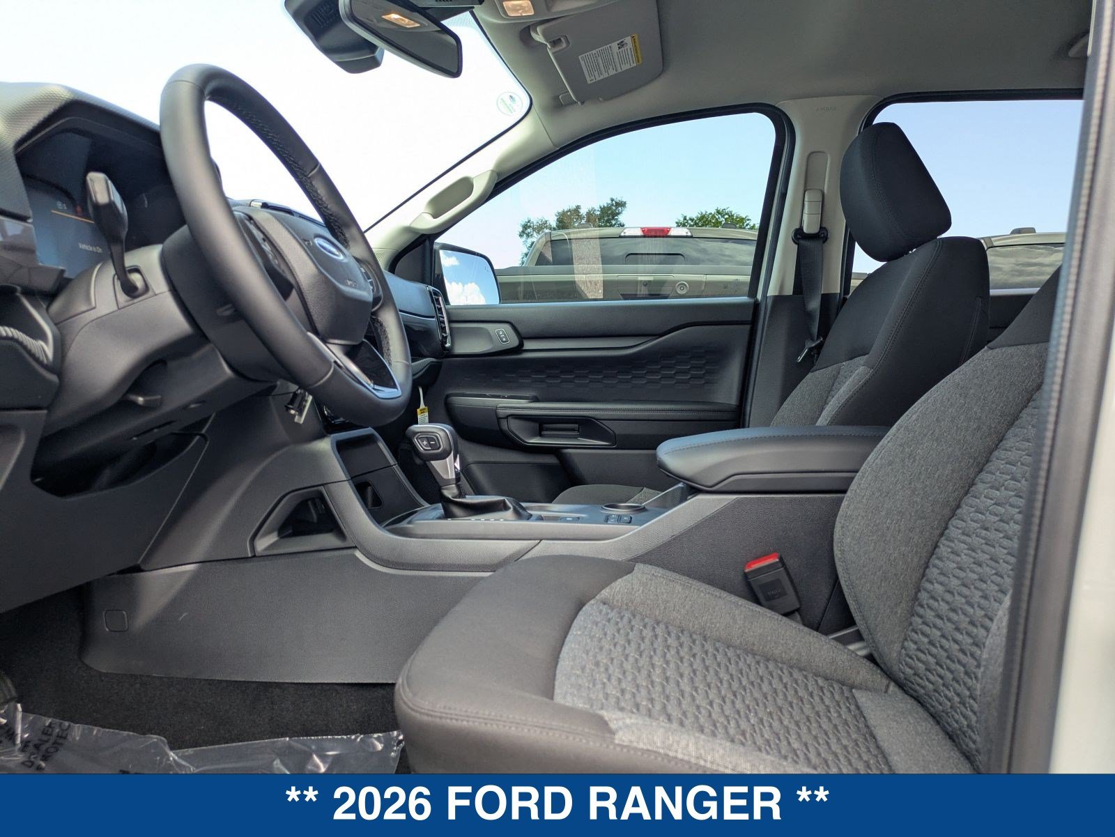 New 2026 Ford Ranger XLT w/ Black Appearance Package RWD image 28