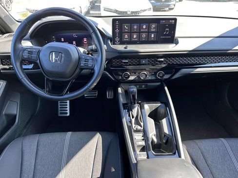 Used 2023 Honda Accord Sport image 15