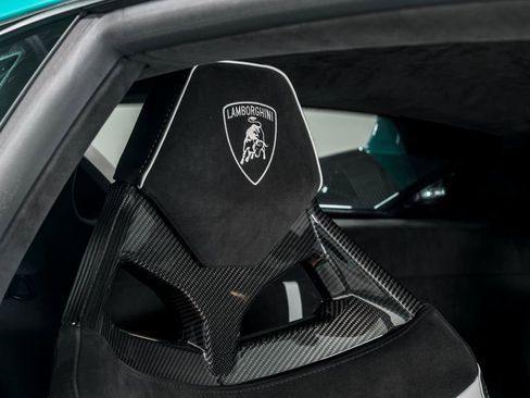 Used 2023 Lamborghini Huracan Tecnica image 37