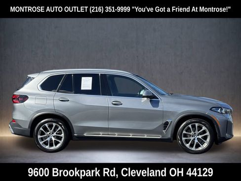 Used 2024 BMW X5 xDrive40i w/ Premium Package image 9