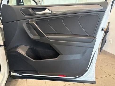 Certified 2023 Volkswagen Tiguan SE AWD/4WD image 20