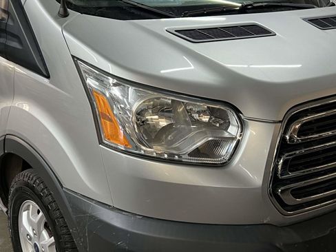Used 2015 Ford Transit 150 XLT image 6