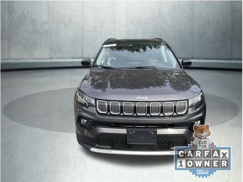 Used 2022 Jeep Compass Limited image 2