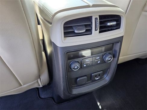 Used 2019 Buick Envision Essence image 15