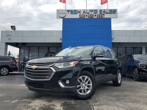 Used 2018 Chevrolet Traverse LT image 2