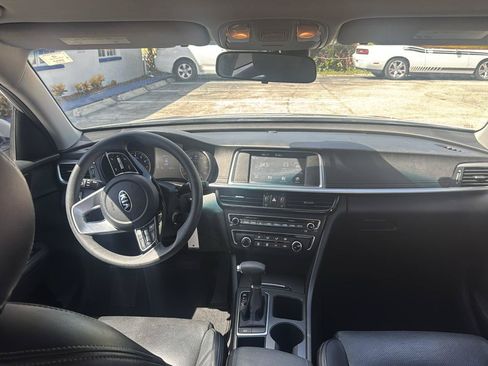 Used 2020 Kia Optima LX FWD image 9