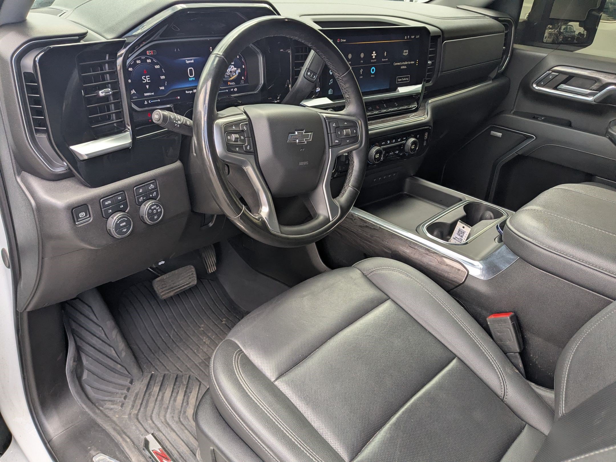 Used 2024 Chevrolet Silverado 3500 LTZ w/ LTZ Plus Package AWD/4WD image 17