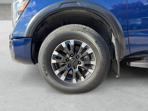 Used 2020 Nissan Titan PRO-4X w/ Pro-4x Convenience Package AWD/4WD image 23