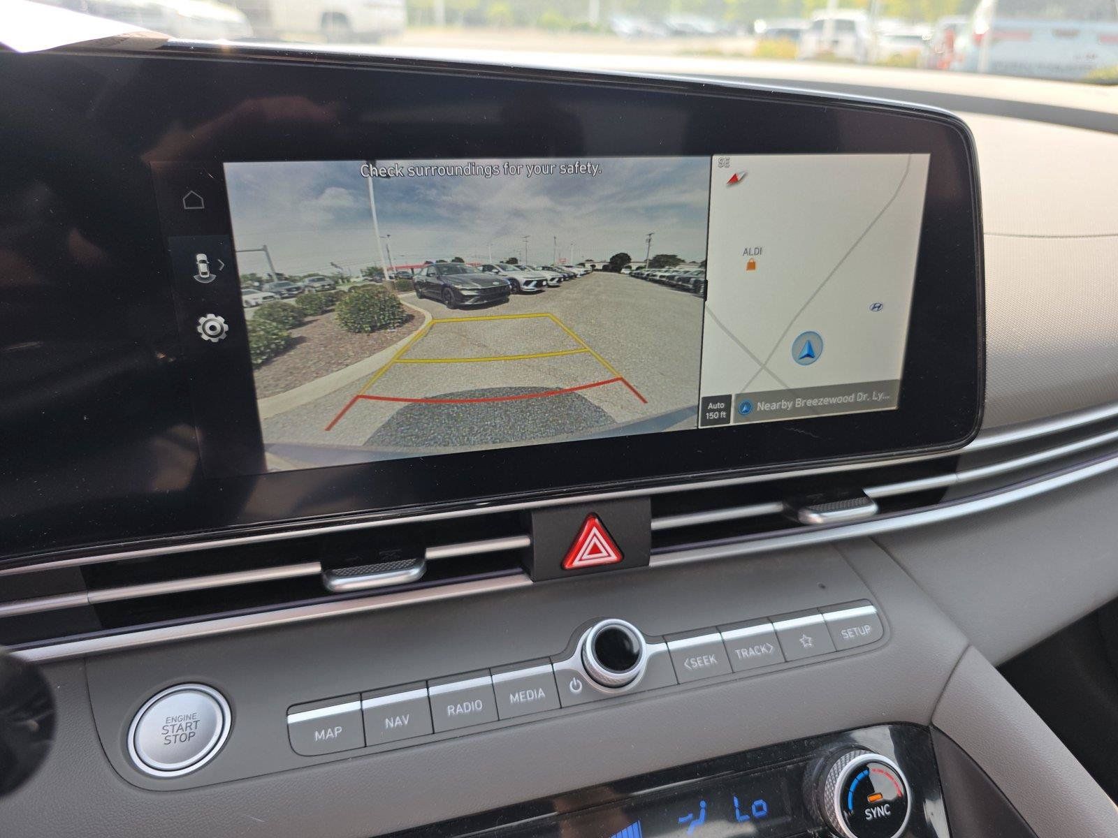 Certified 2024 Hyundai Elantra SEL FWD image 33
